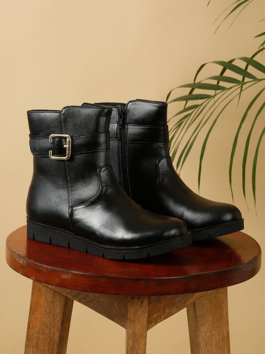 Stylish Ankle Black Boots With Buckle Detail | Women's Winter Zip-Up Leather Boots