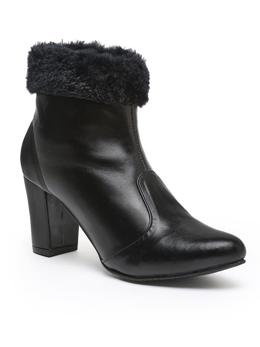 Stylish Black Heeled Ankle Boots with Faux Fur Trim