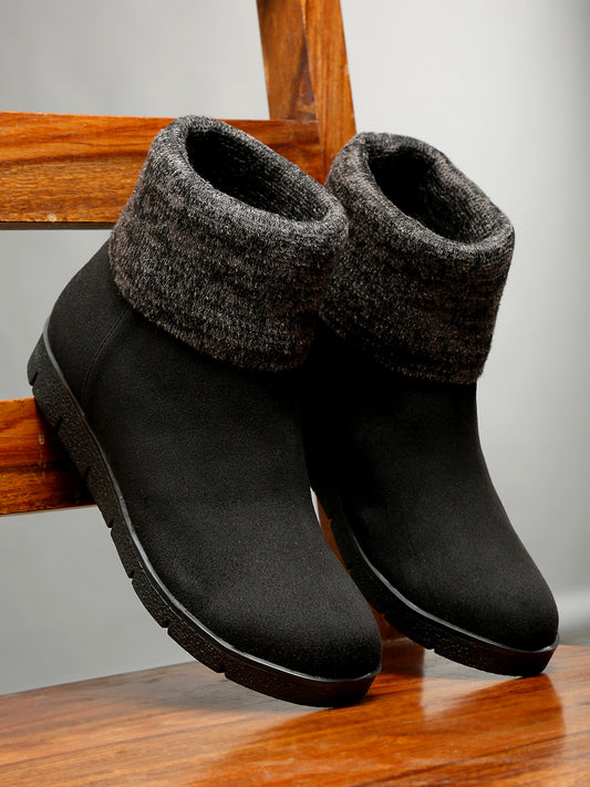 Cozy Black Ankle Boots with Folded Knit Cuff – Warm & Stylish