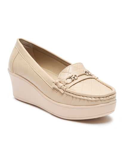 Beige Quilted Wedge Loafers for Women – Stylish Platform Design with Buckle Accent