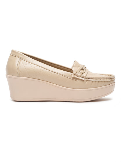 Beige Quilted Wedge Loafers for Women – Stylish Platform Design with Buckle Accent