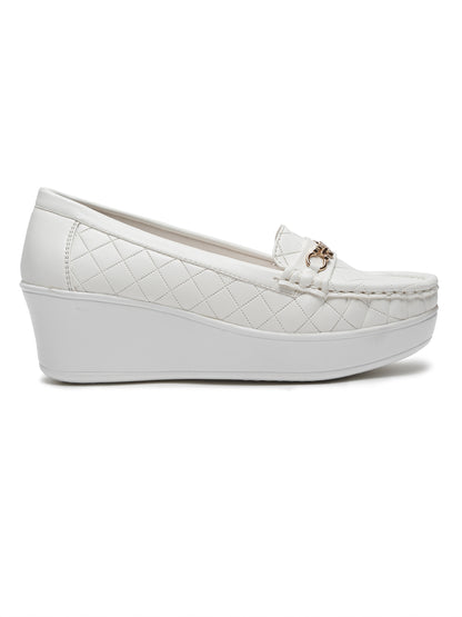 Beige Quilted Wedge Loafers for Women – Stylish Platform Design with Buckle Accent